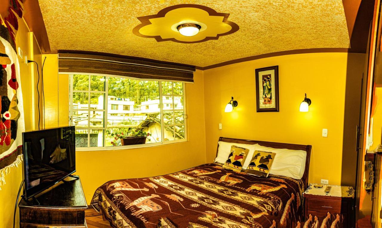 Casa De Luis Bed & Breakfast Otavalo Bagian luar foto