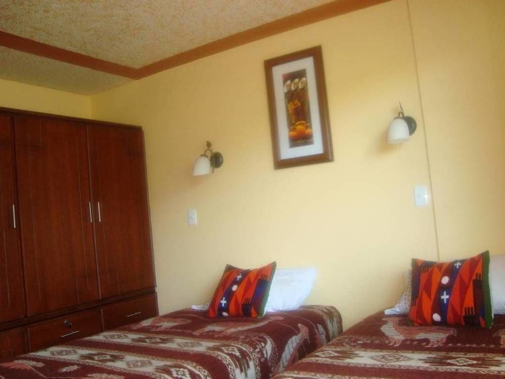 Casa De Luis Bed & Breakfast Otavalo Bagian luar foto