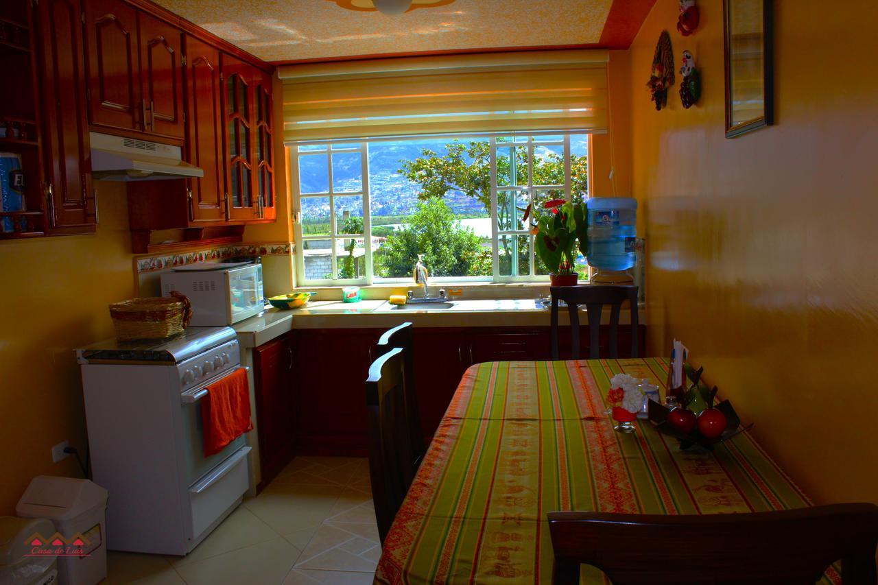 Casa De Luis Bed & Breakfast Otavalo Bagian luar foto