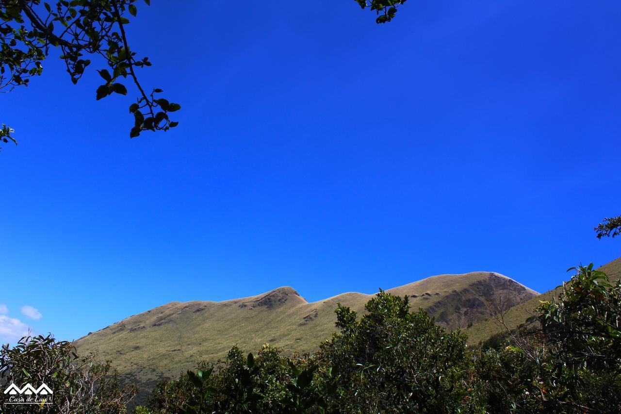 Casa De Luis Bed & Breakfast Otavalo Bagian luar foto